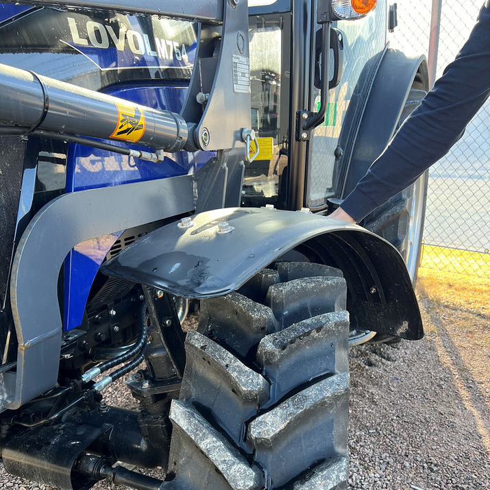 Traktor Lovol 75 hk 4WD med frontlaster, Stage V