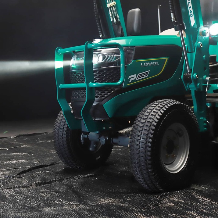 Kompakttraktor Lovol 25 hk med frontlaster, uten hytte 