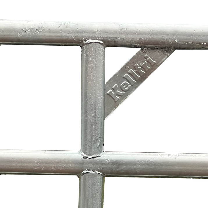 Flyttbar grind med fotbøyle