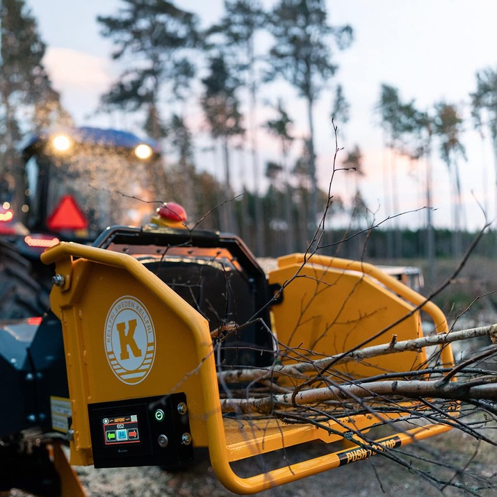 Fliskutter 150, med hydraulisk innmating