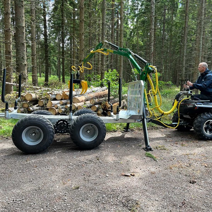 Skogsvogn ATV 3 tonn, med kran 4,2 m