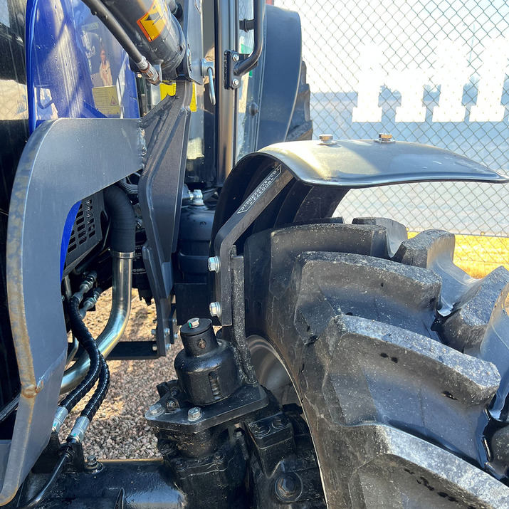 Traktor Lovol 75 hk 4WD med frontlaster, Stage V