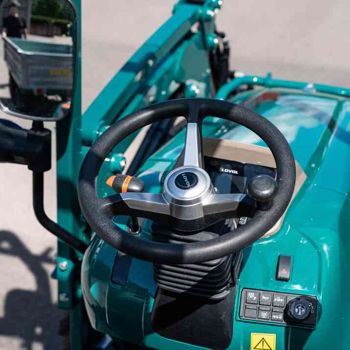 Kompakttraktor Lovol 25 hk, uten hytte