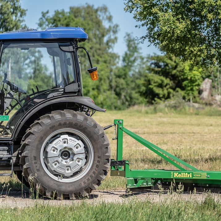 Traktor Lovol 75 hk 4WD med frontlaster, Stage V