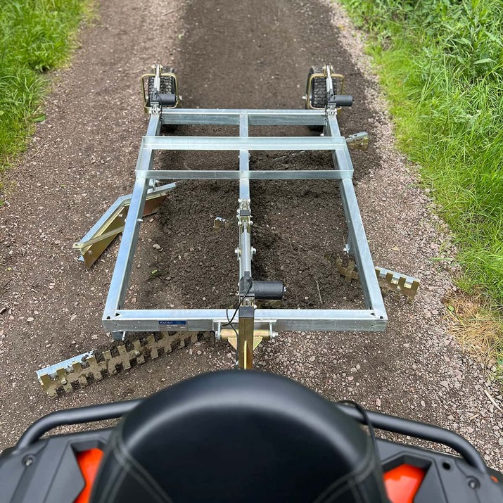 Veislådd til ATV med 3 skjær og med elektrisk hev- og senkbar funksjon