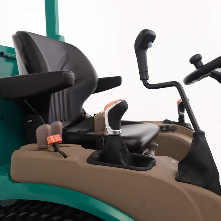 Kompakttraktor Lovol 25 hk med frontlaster, uten hytte 