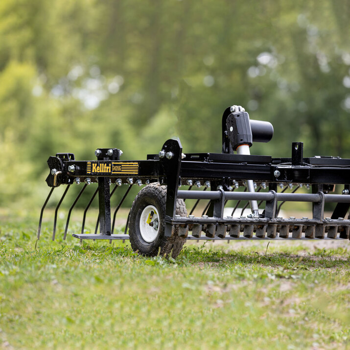 Gårdsharv ATV med justerbart chassis og drag