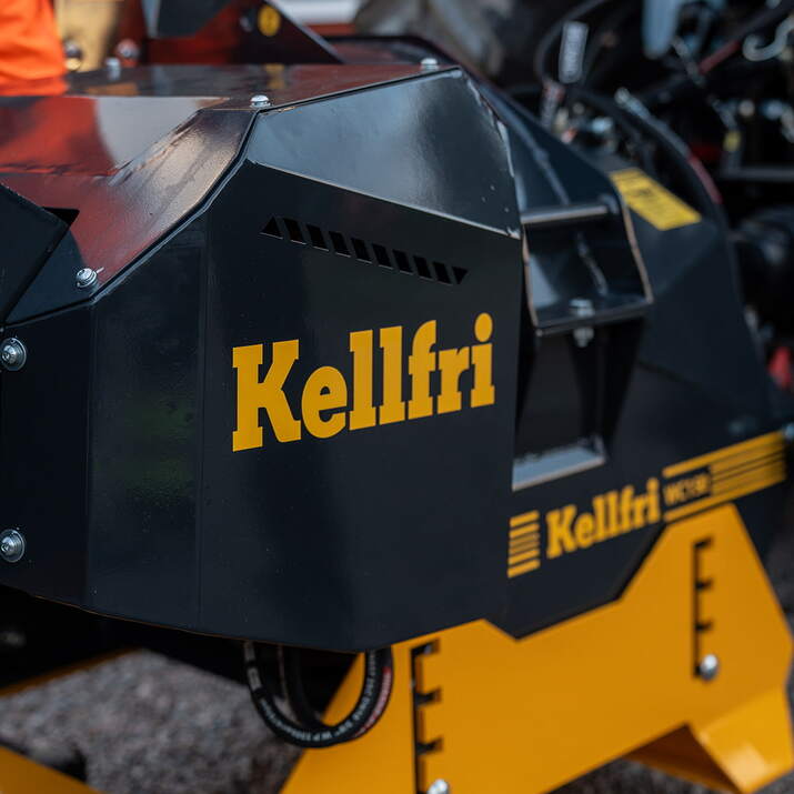 Fliskutter 150, med hydraulisk innmating