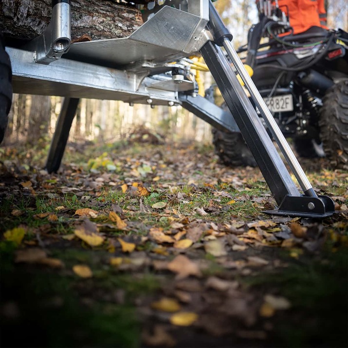 Skogsvogn ATV 3 tonn, med kran 4,2 m