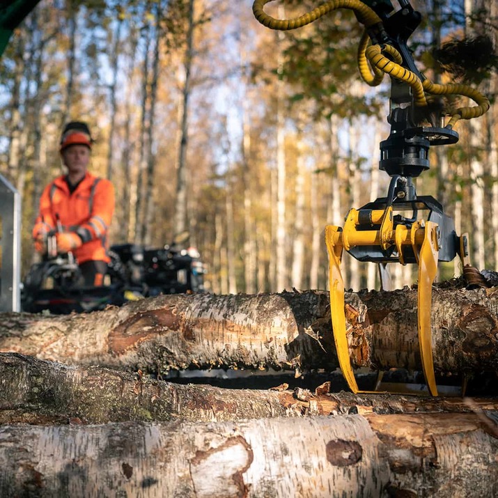 Skogsvogn ATV 3 tonn, med kran 4,2 m