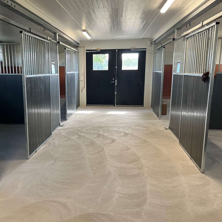 Front med skyvedør 3,5 m inkl. plastplank, SWE