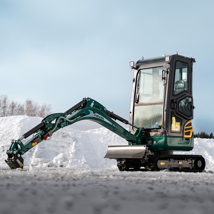 Lovol minigraver 1,8 tonn med førerhus, hurtigfeste S30/180