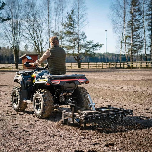 Gårdsharv ATV med justerbart chassis og drag