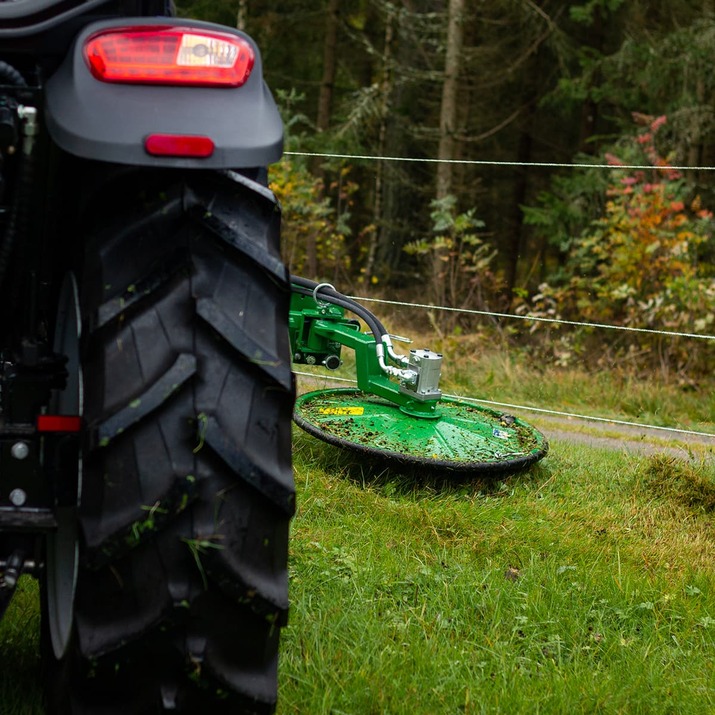 Kantklipper frontmontert, med feste som passer til Trima