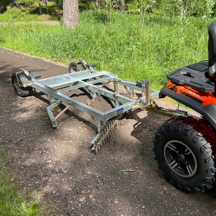 Veislådd til ATV med 3 skjær og med elektrisk hev- og senkbar funksjon