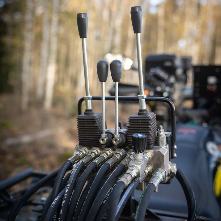 Skogsvogn ATV 3 tonn, med kran 4,2 m