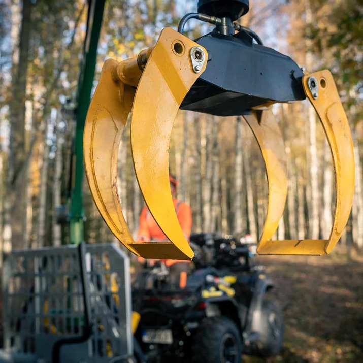 Skogsvogn ATV 3 tonn, med kran 4,2 m