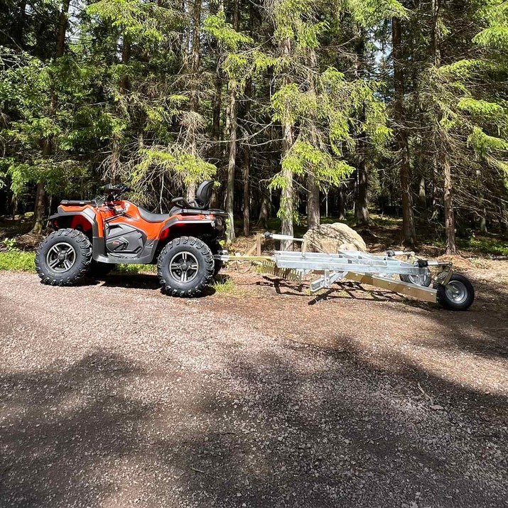 Veislådd til ATV med 3 skjær og med elektrisk hev- og senkbar funksjon