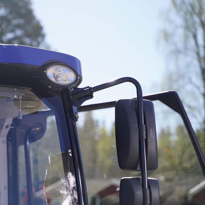 Traktor Lovol 75 hk 4WD med frontlaster, Euro V